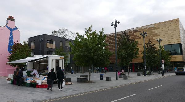 Deptford Lounge and Library where Citizen Sense held a monitoring workshop and made Dustboxes available for loan.