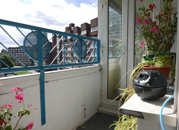 Dustbox monitor set up on participant balcony in Pepys, Southeast London.